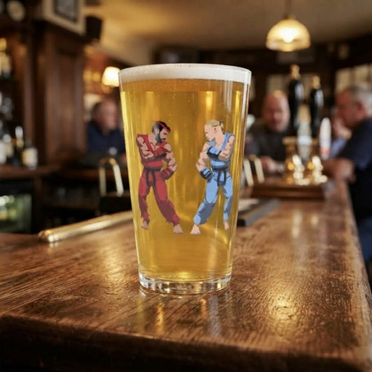 Street FPLer 2 FPL pint glass with Bruno Fernandes and Erling Haaland as Ryu and Ken about to fight, Fantasy Premier League gift